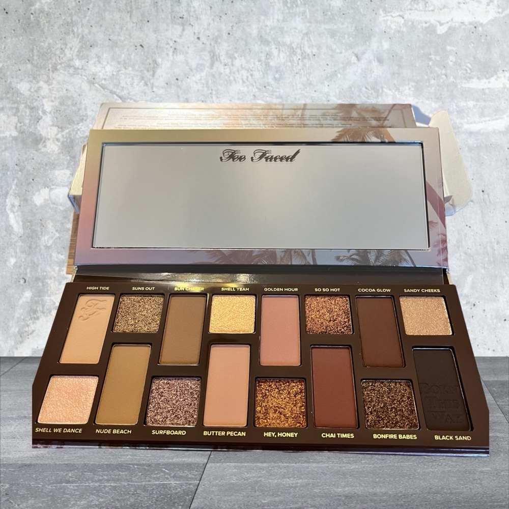 Brand New Born This Way Sunset Stripped Eyeshadow Pallet